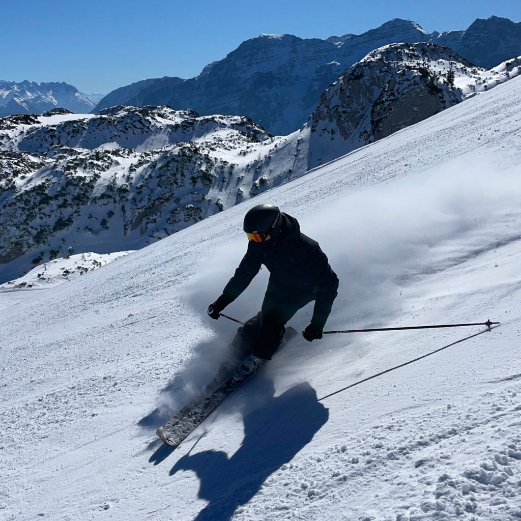 Ein Skifahrer