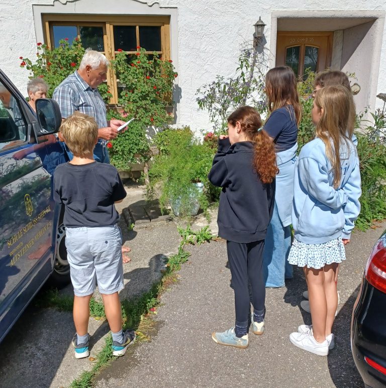 Die 5. Klässler mit Herrn Thaler