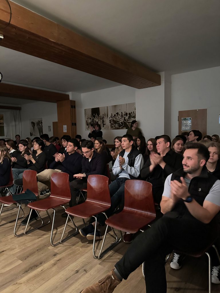 Applaus nach Vicis Vortrag