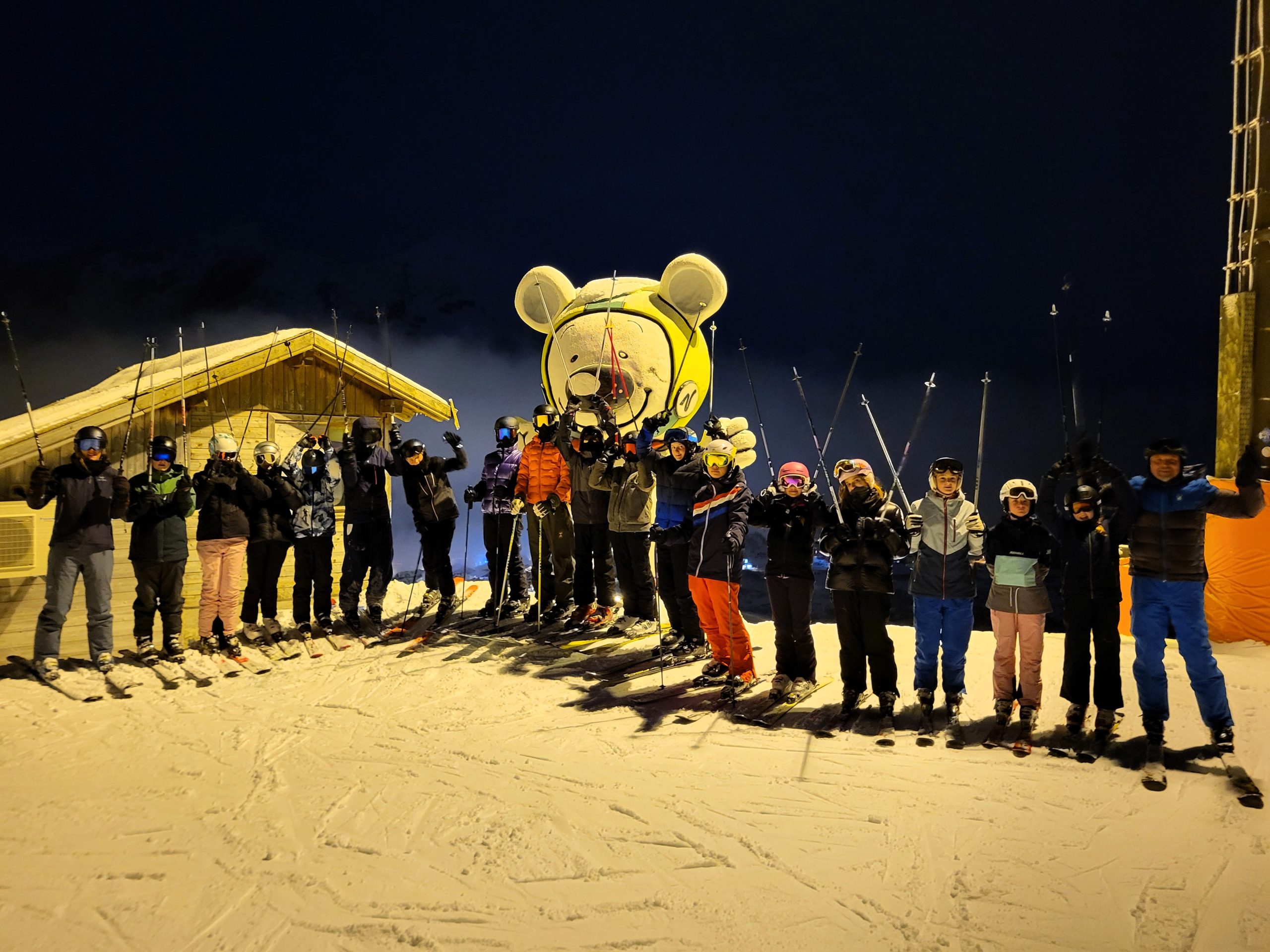 Gruppenfoto Skilager Unterstufe 2025 in Obertauern
