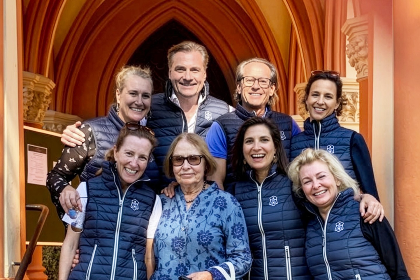 azmitaltschülern upscale breit